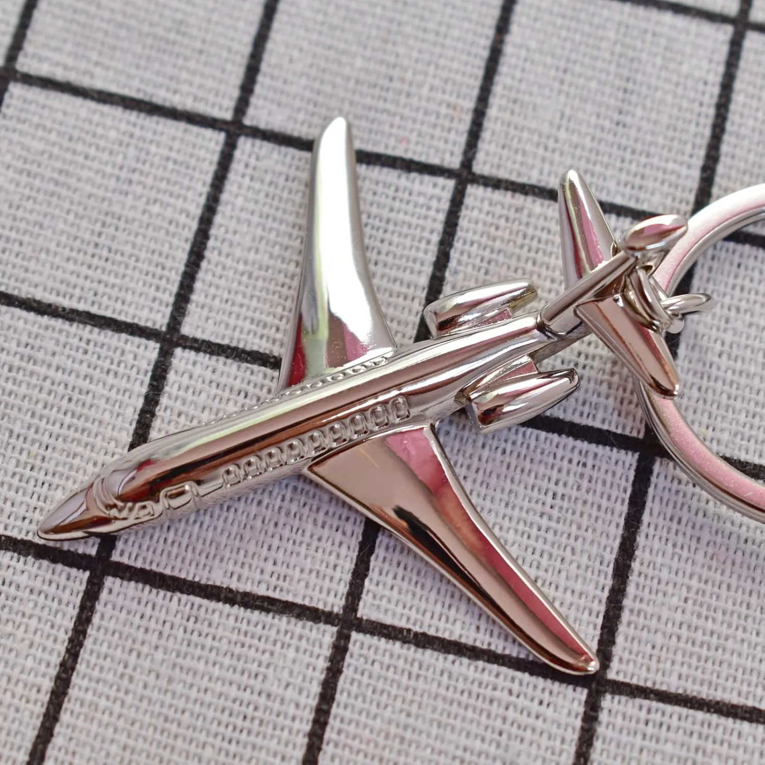 Airplane Keychain Going Away Retirement Farewell Gift for Best Friend Coworker Pilot Flight Attendant Men and Women