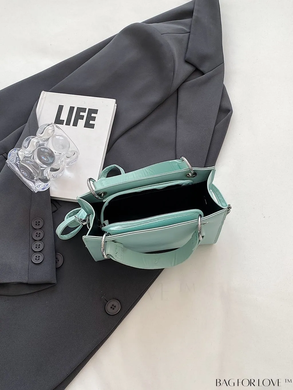 BagForLove - Minimalist Chic Tote: Solid Color & Timeless Style