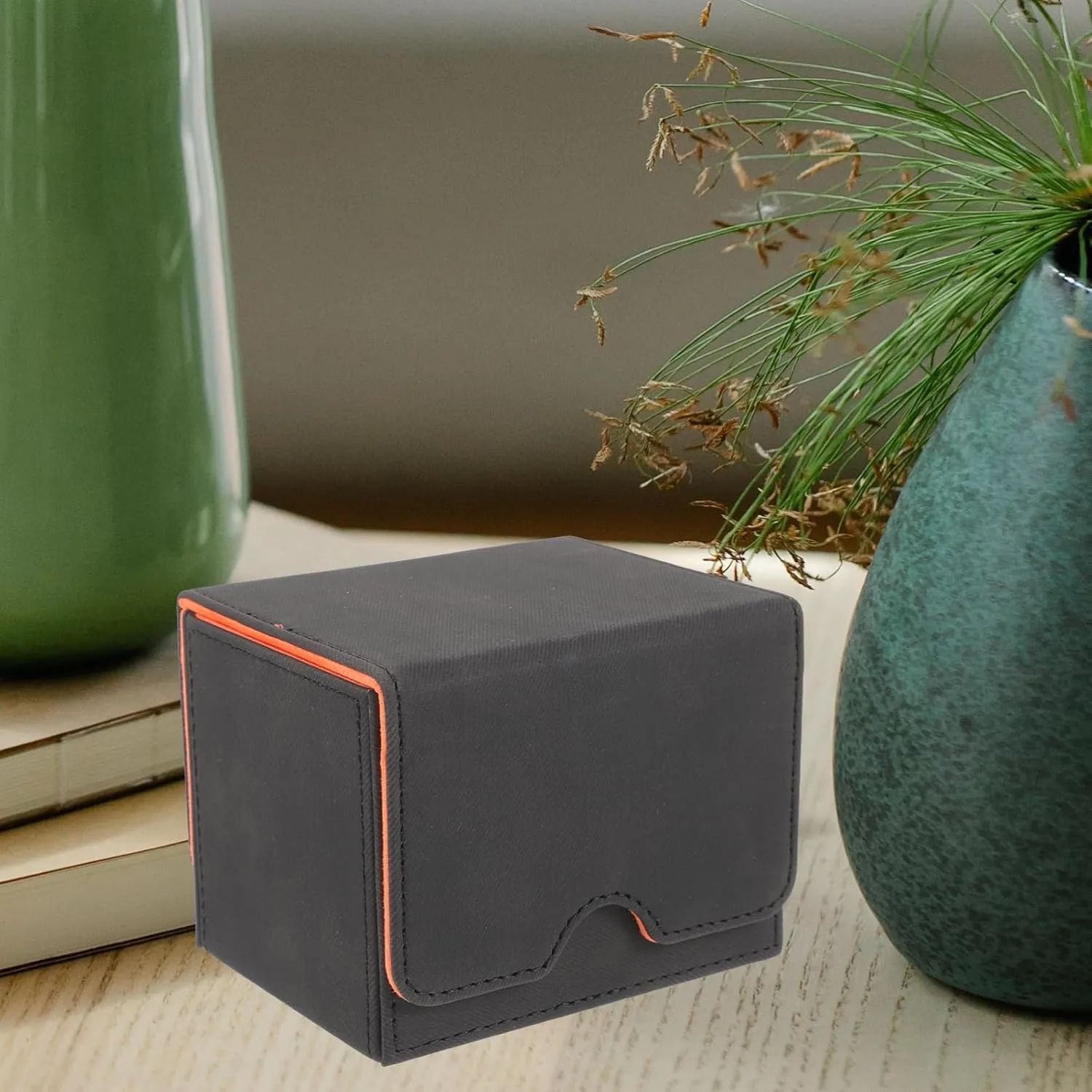 BESPORTBLE PU Card Deck Storage Organizer for Trading Games Portable Playing Card Holder with Durable Design Compact for Home Outdoor Use