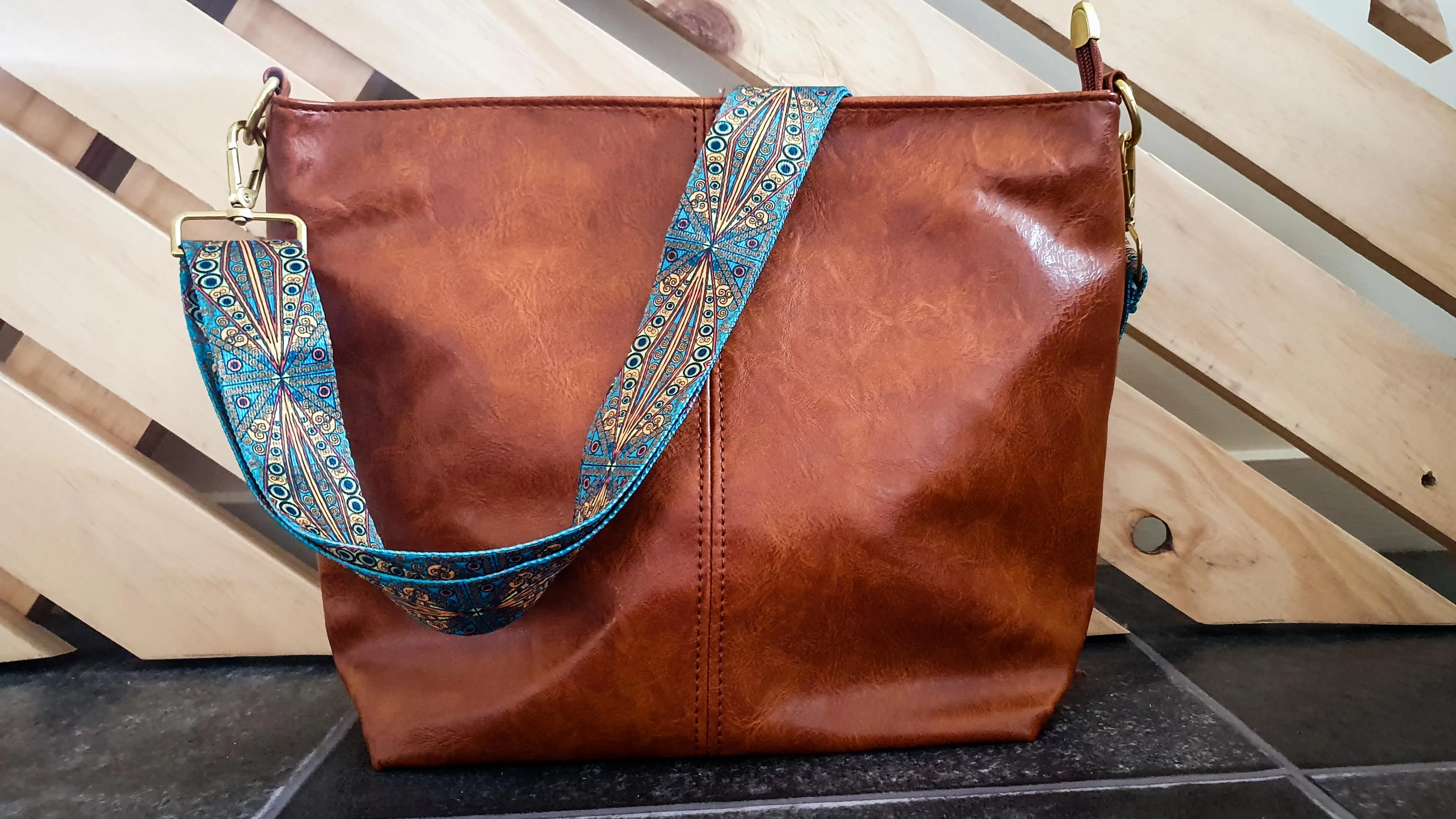 Crossbody/Shoulder Bag