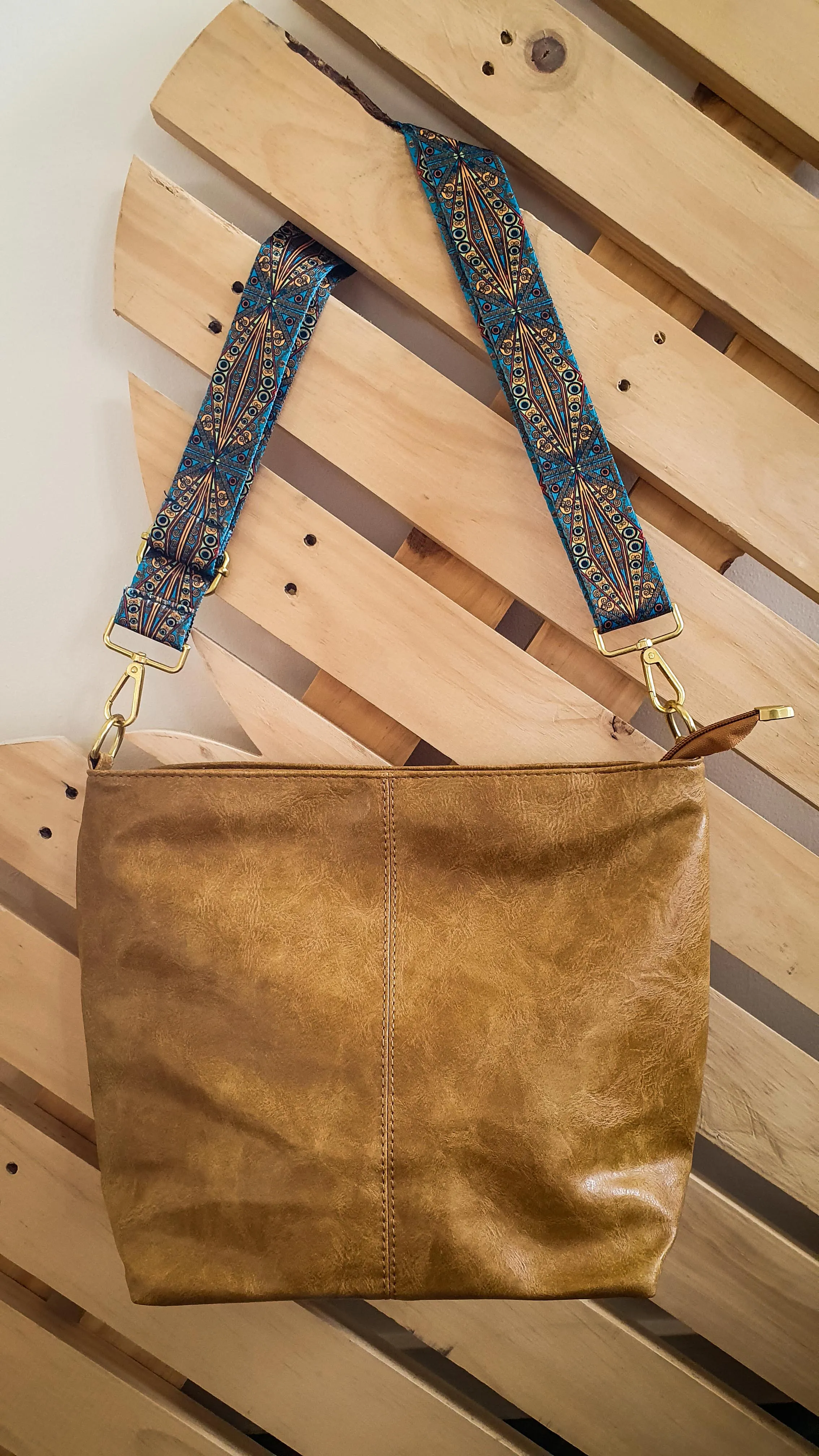 Crossbody/Shoulder Bag