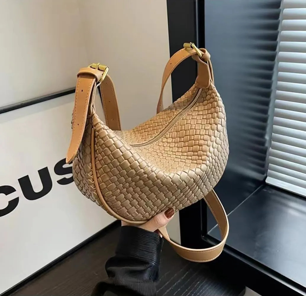 Dreubea Vintage Woven Handbag PU Leather Crescent Shoulder Crossbody Hobo Bag for Women Ladies