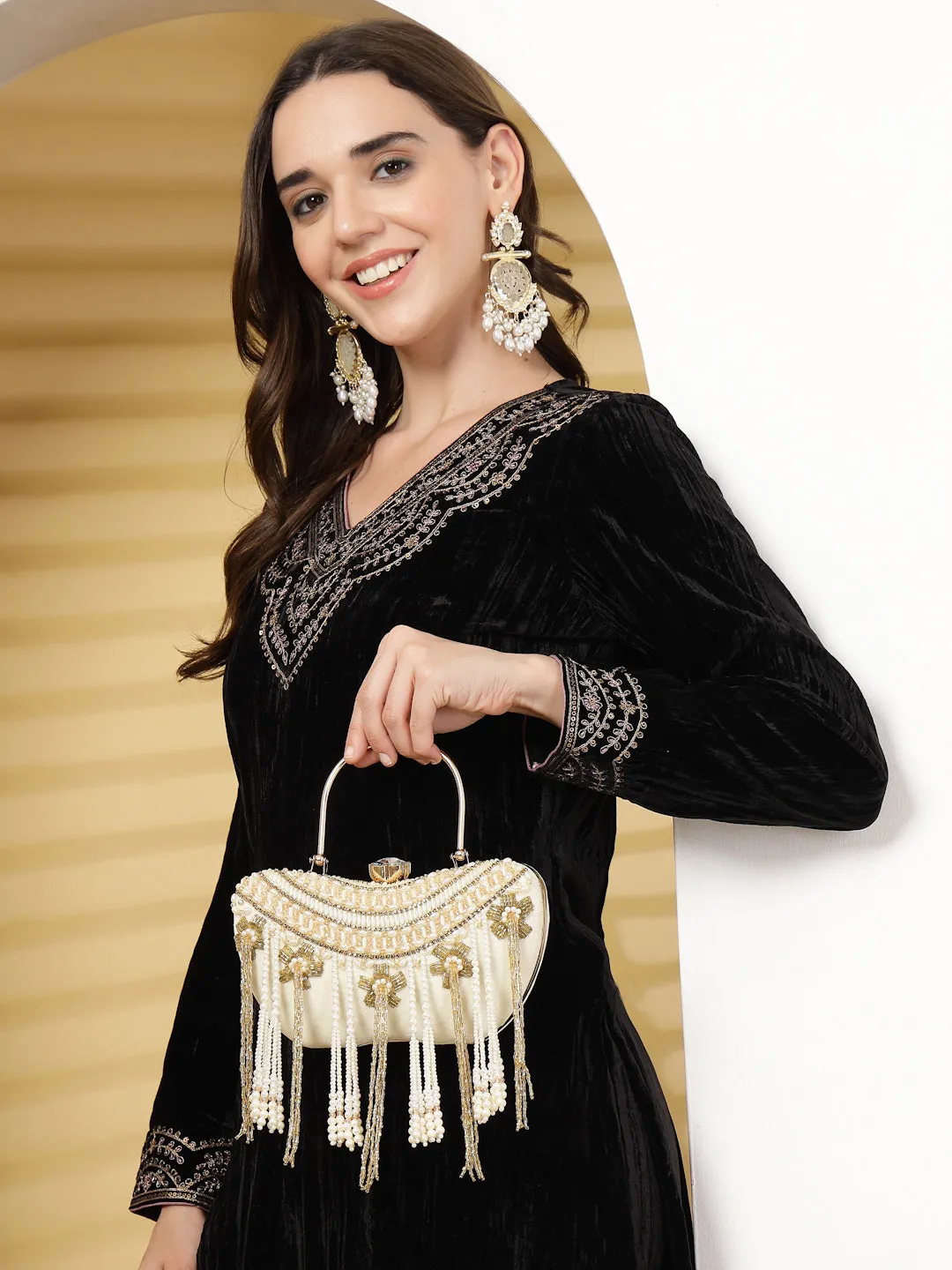 Droop Floral Embellished Velvet Clutch