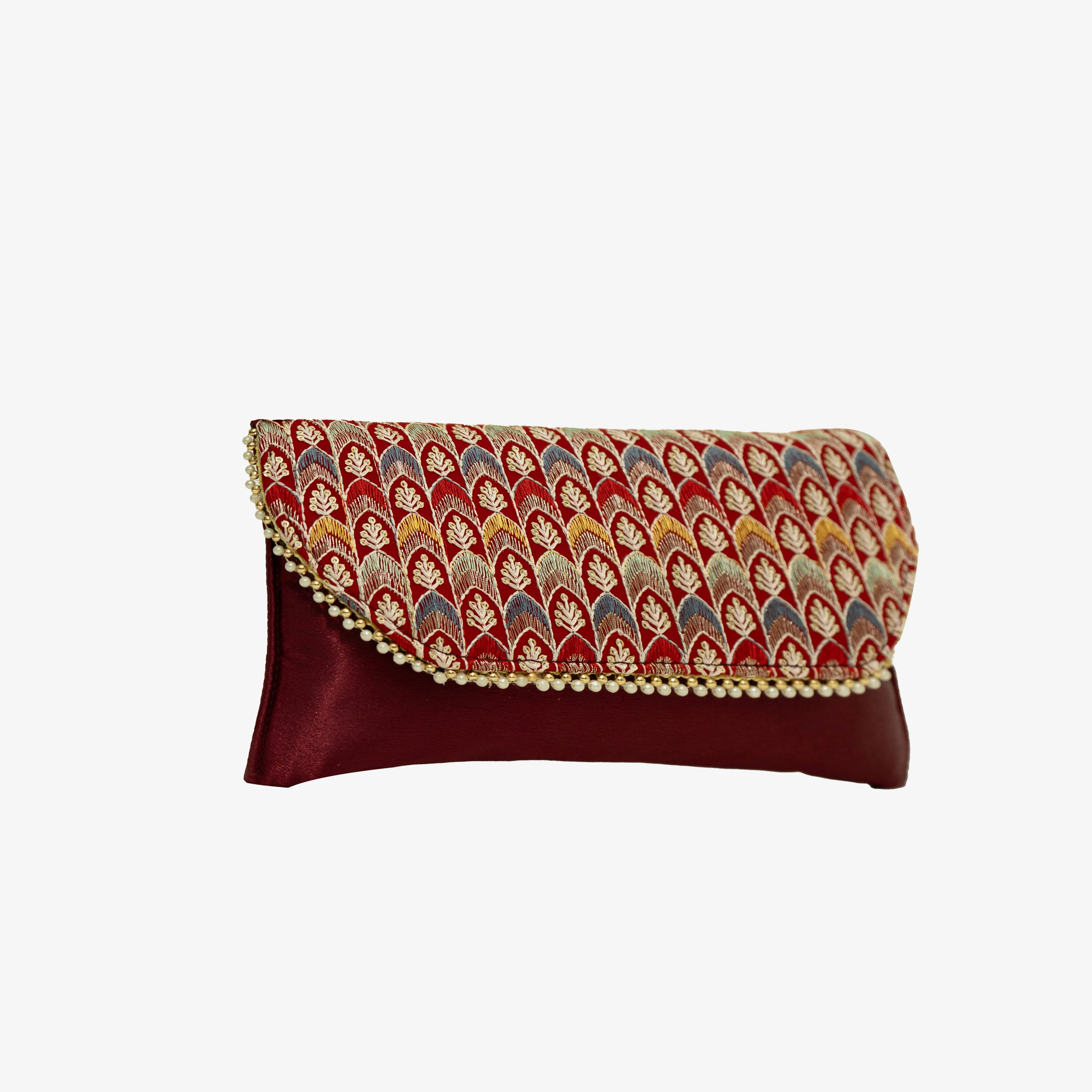 Embroidered Splendor clutch | Cara