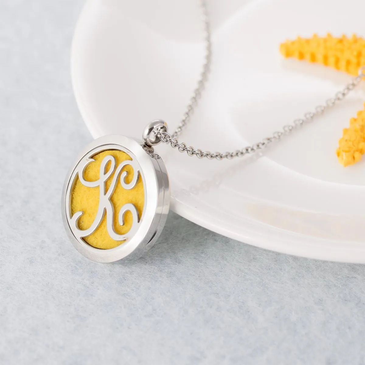 GIONO Essential Oil Diffuser Necklace 26 Initial Letter Aromatherapy Perfume Pendant Monogram Locket