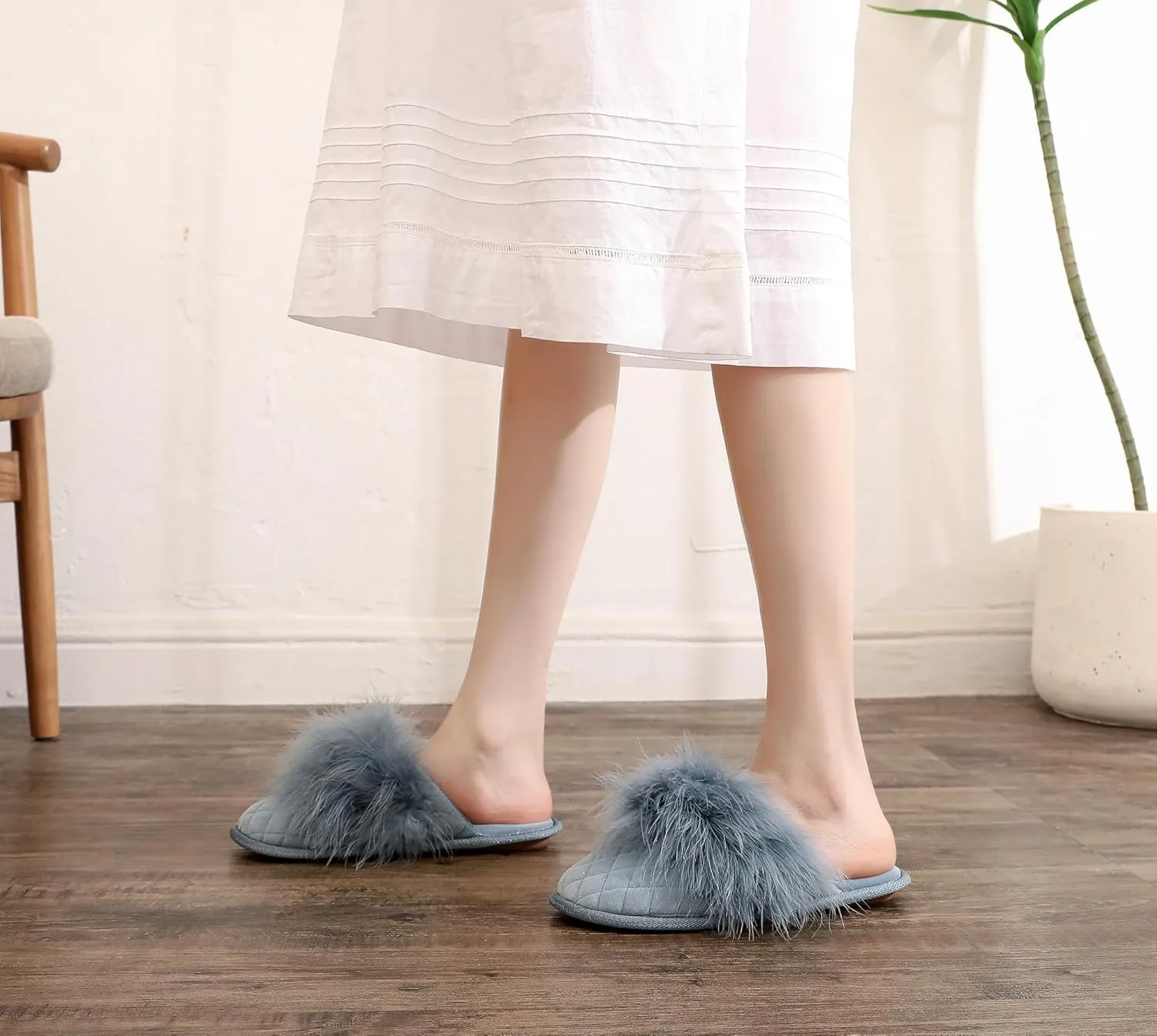 Lady’s Fluffy Velvet Comfortable Scuff Women’s Closed toe House Slippers