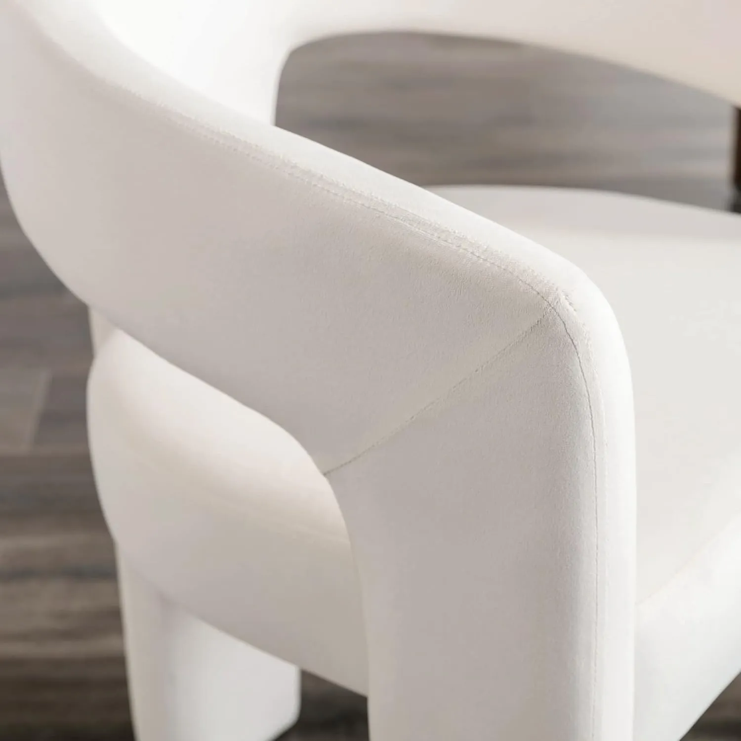 Modern Dining Chair, Velvet Upholstered Barrel Kitchen Chair, Round Dining Chairs with Wooden Legs, Assembled Accent Armchairs for Dining Room/Living Room/Bedroom/Side, Ivory