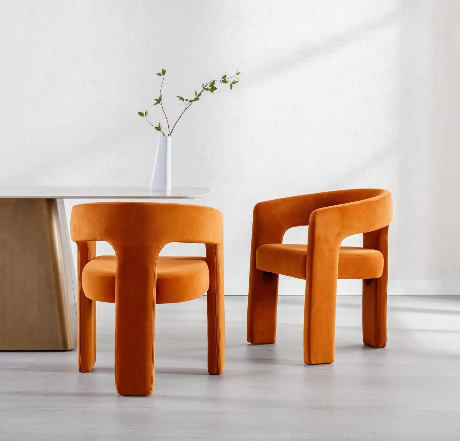 Modern Dining Chair, Velvet Upholstered Barrel Kitchen Chair, Round Dining Chairs with Wooden Legs, Assembled Accent Armchairs for Dining Room/Living Room/Bedroom/Side, Orange