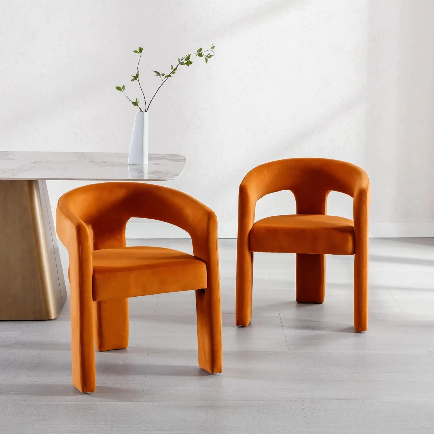 Modern Dining Chair, Velvet Upholstered Barrel Kitchen Chair, Round Dining Chairs with Wooden Legs, Assembled Accent Armchairs for Dining Room/Living Room/Bedroom/Side, Orange