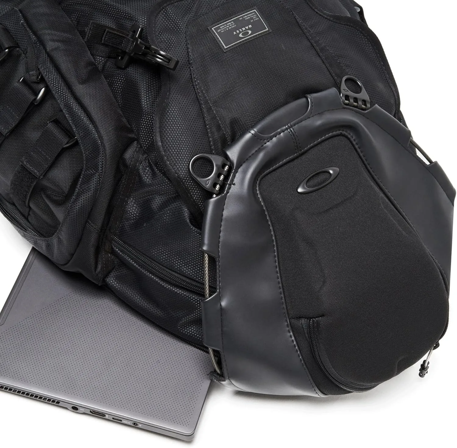 Oakley Kitchen Sink Backpack, Stealth Black, One Size