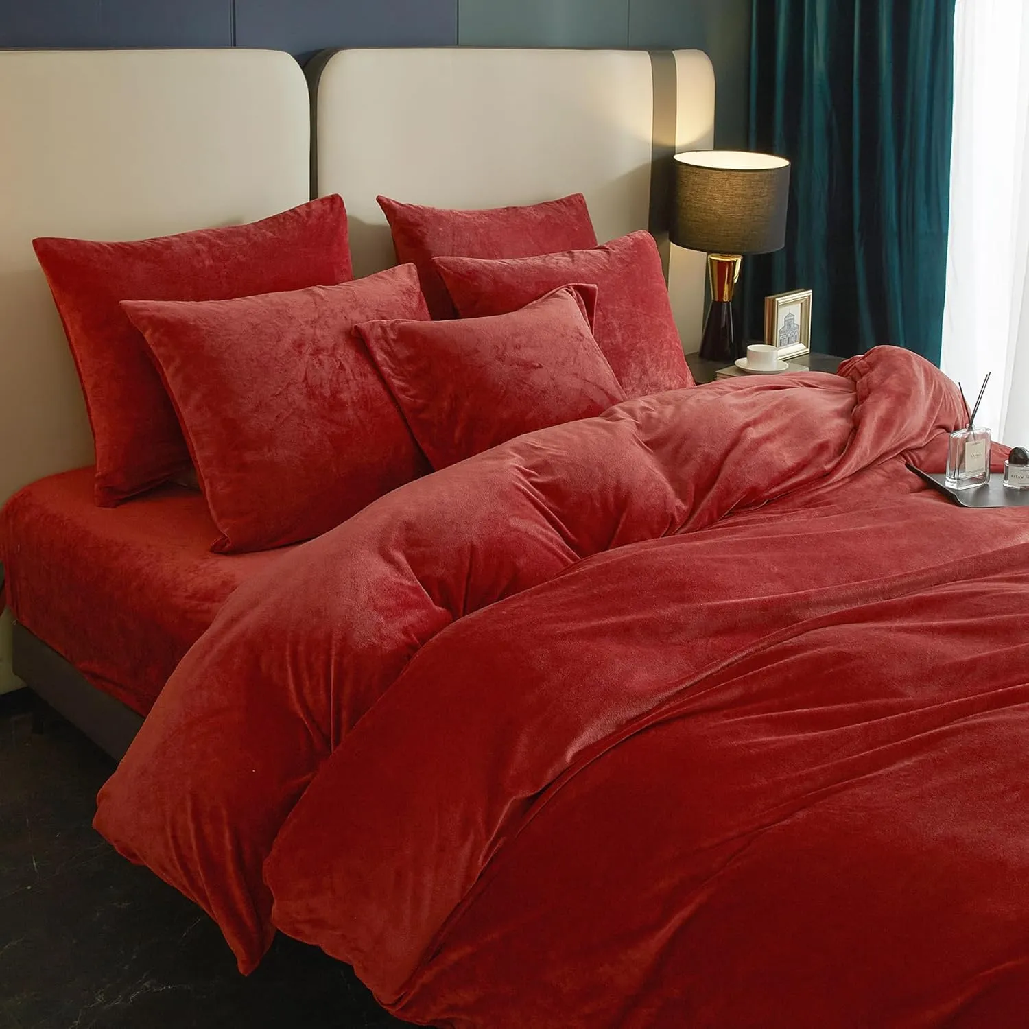 SE SOFTEXLY Velvet Red Duvet Cover Queen Size, Soft Flannel Duvet Cover 3Pcs Solid Breathable Silky Velour Comforter Cover 90" x 90", Luxury Cozy Winter Duvet Cover Set with 2 Pillowcases