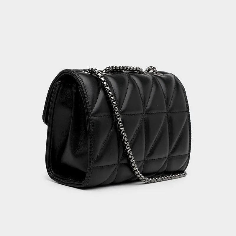 Therese | Quilted Chain Shoulder Bag with Elegant Detailing