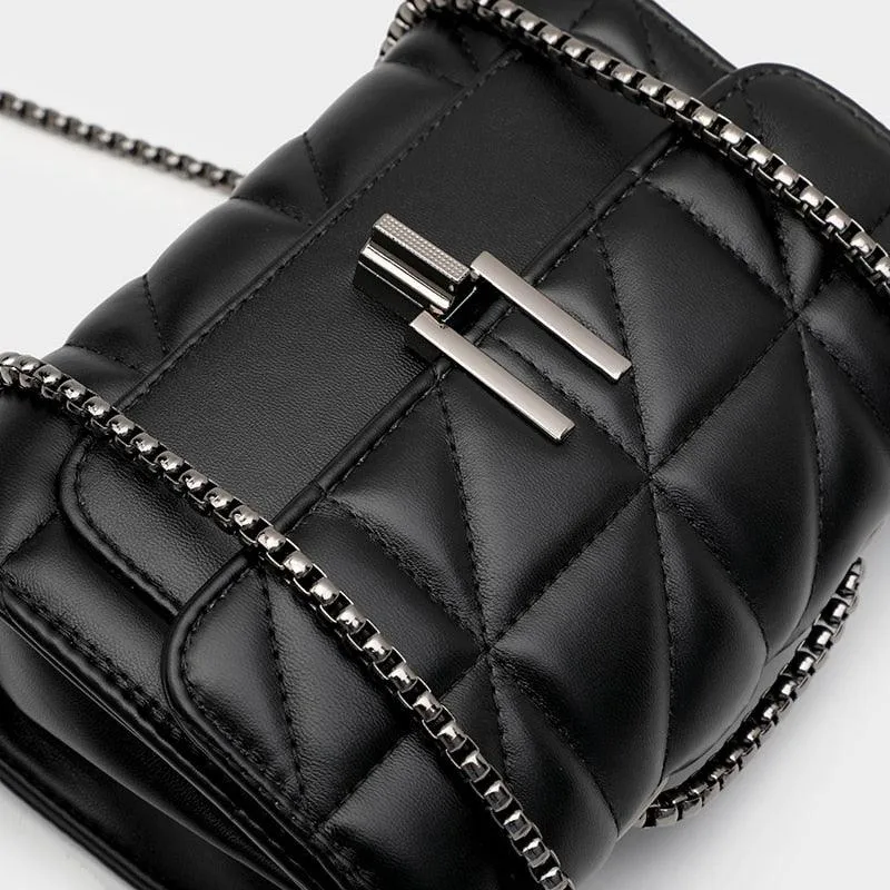 Therese | Quilted Chain Shoulder Bag with Elegant Detailing
