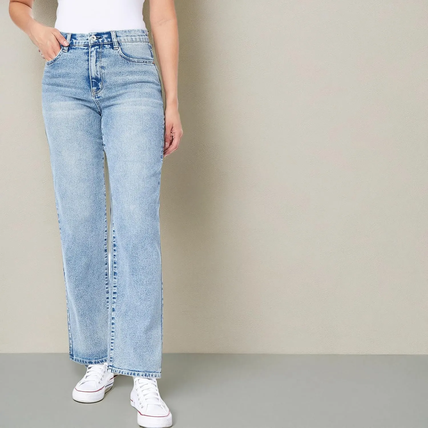 WallFlower Women's Dad Denim High-Rise Insta Vintage Juniors Jeans