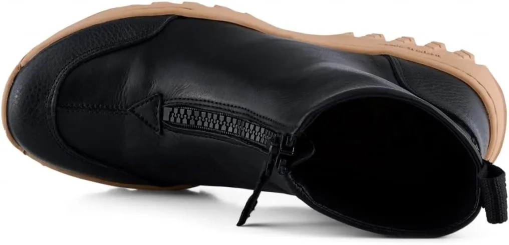 Women's Closed Fashion Boot