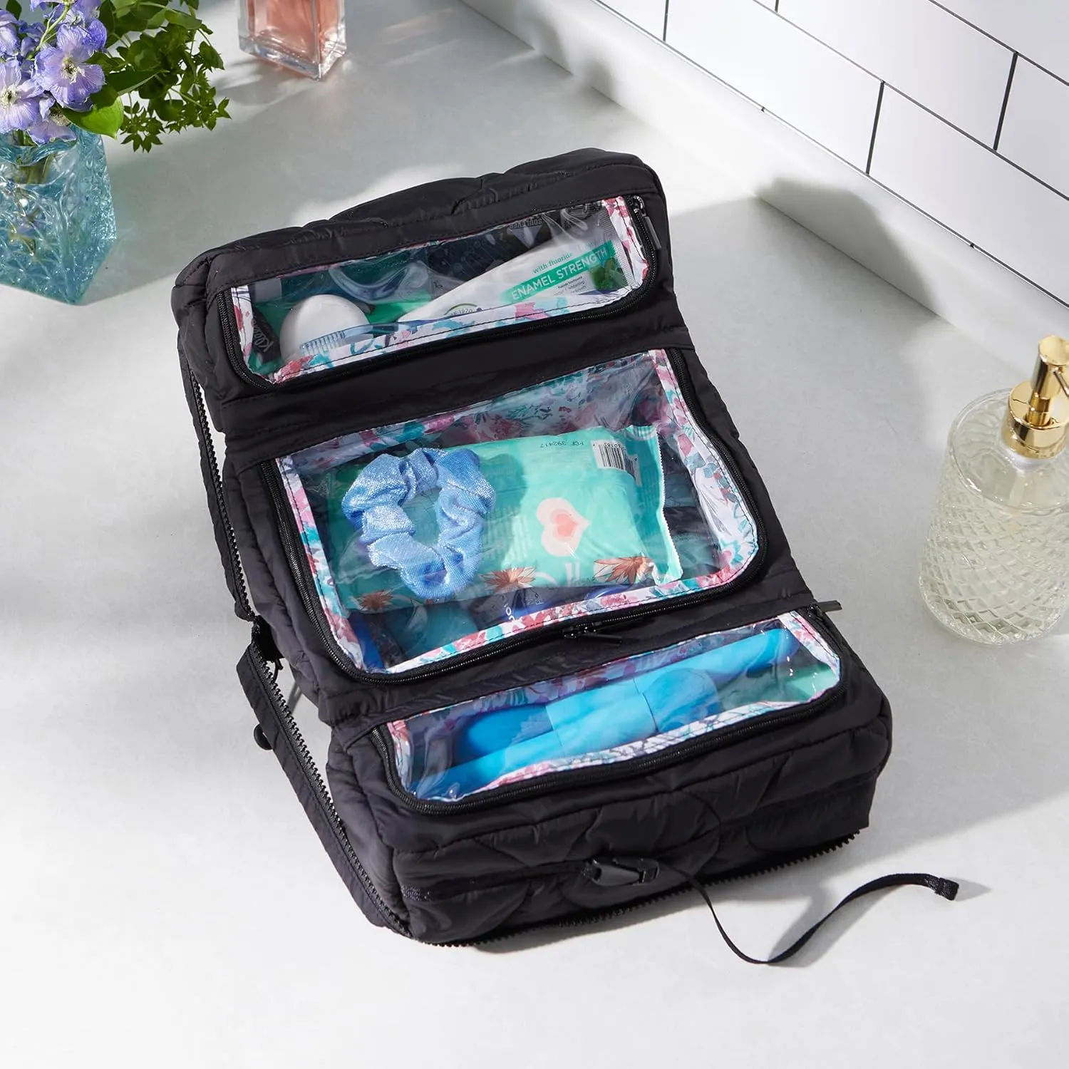 Women's Featherweight Hanging Organizer Travel Accessory
